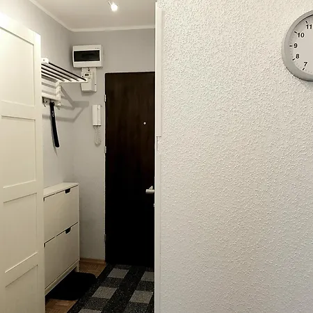 Apartment Wygodny Dwupokojowy Pomiedzy Lotniskiem A Centrum Warschau