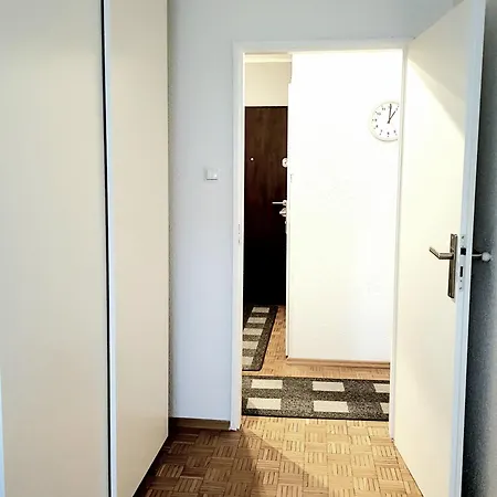 Apartman Wygodny Dwupokojowy Pomiedzy Lotniskiem A Centrum *