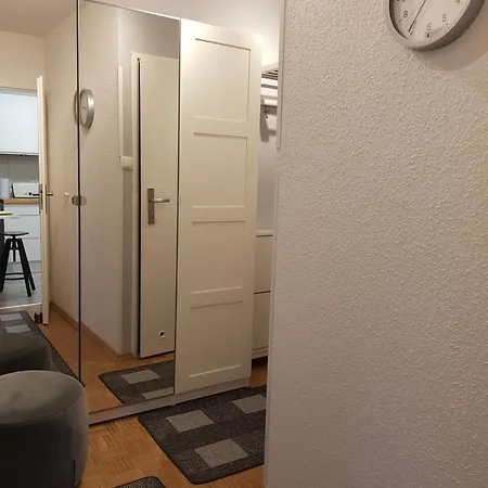 Wygodny Dwupokojowy Pomiedzy Lotniskiem A Centrum Варшава