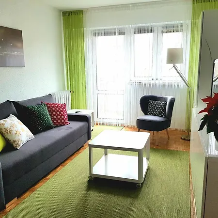 Apartment Wygodny Dwupokojowy Pomiedzy Lotniskiem A Centrum Warsaw